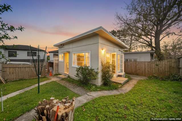 FULLY RENOVATED - SPLIT LIVING!
