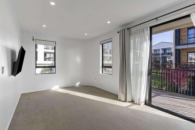 101/1 Sidney Wallingford Way_3