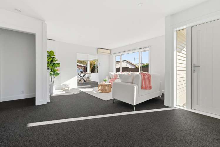 122 Springs Road Hornby_10