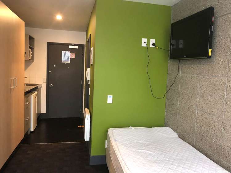 206/133 Beach Road Auckland Central_11