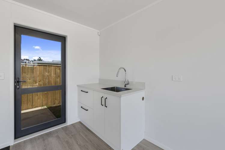 34 Roore Street Foxton Beach_21