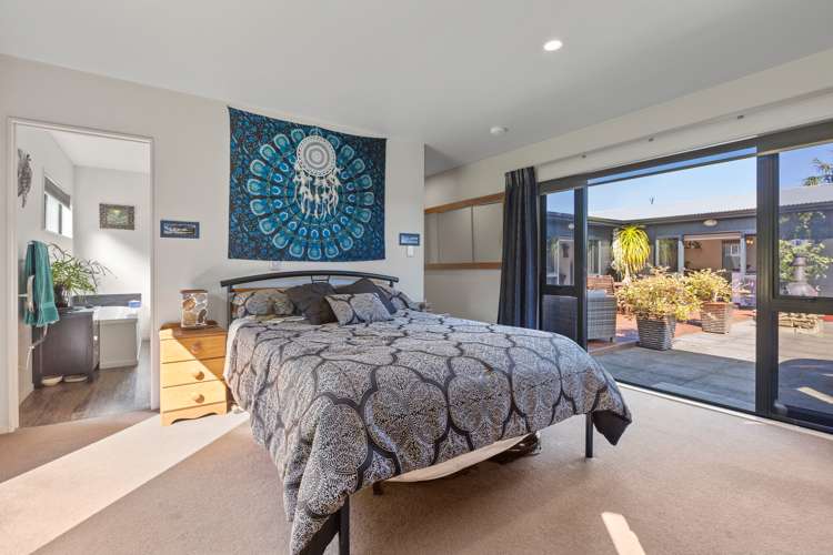 399 Tukapa Street Hurdon_11