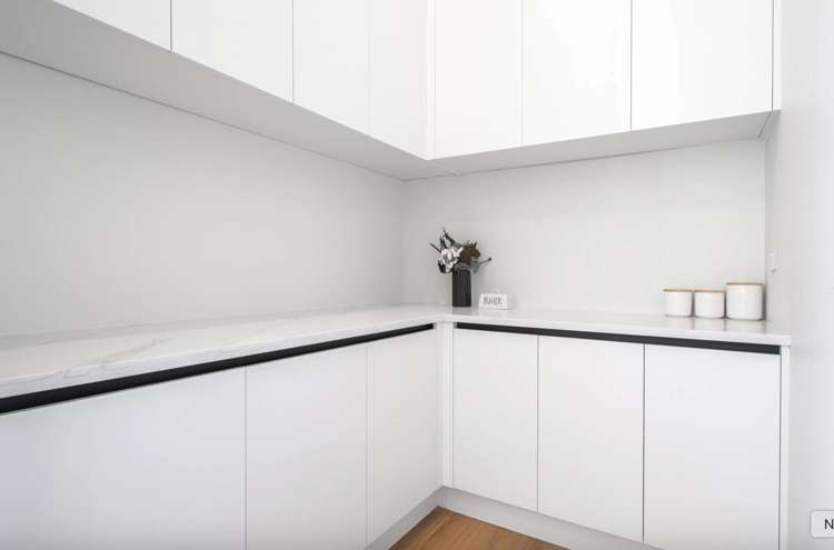 17 Awanui Road Red Beach_16