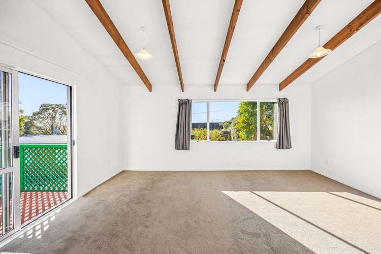 2/191 Titirangi Road Titirangi_13