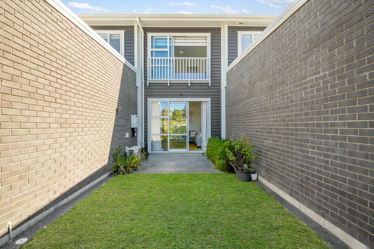 72 Karepiro Drive Stanmore Bay_16