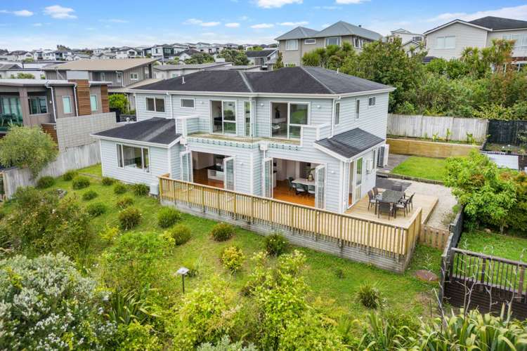 24 Remuremu Street Long Bay_15