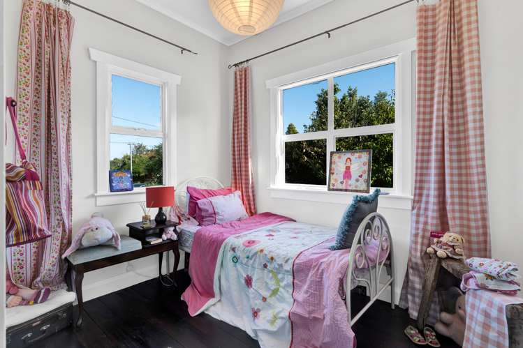 87 South Road Manaia_27