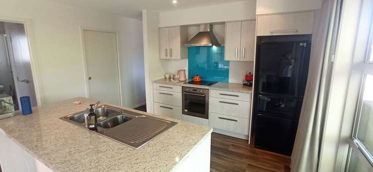 20 Henderson Drive Alexandra_3