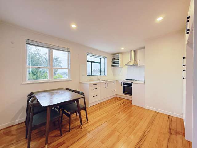 16 Ted William Street New Windsor_3