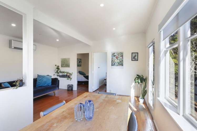 26 Ocean View Road Huia_6