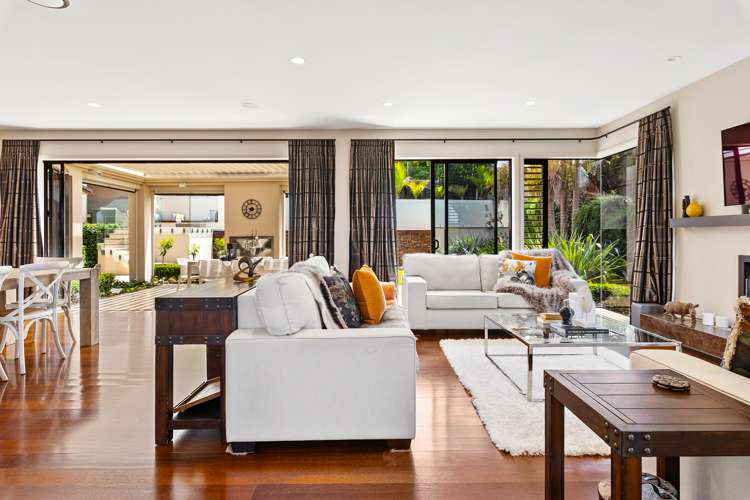 6 Kenley Heights Flat Bush_11