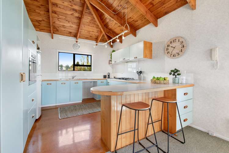 1435 Whangaparaoa Road Army Bay_9