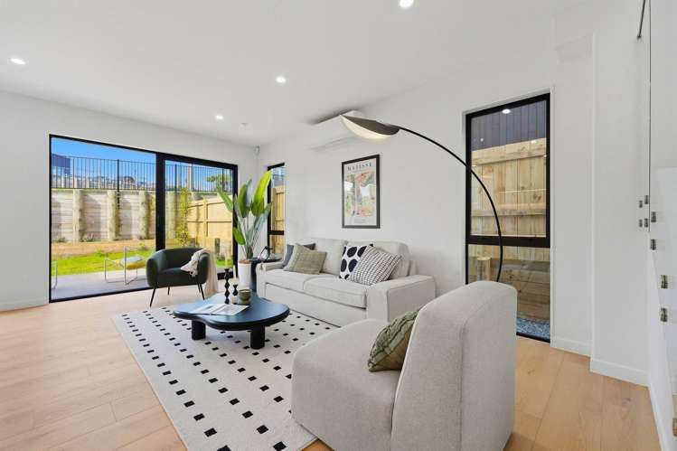 19 & 25 Wira Lane Silverdale_9