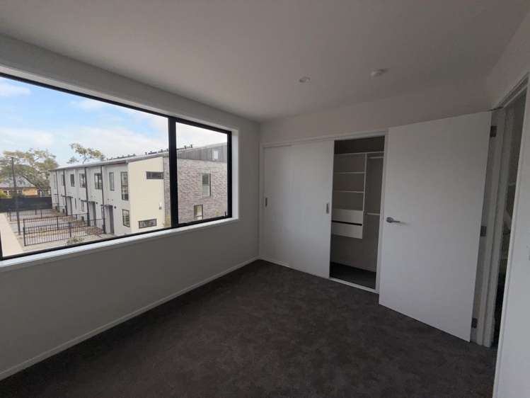 3/1 Scott Road 10695_7