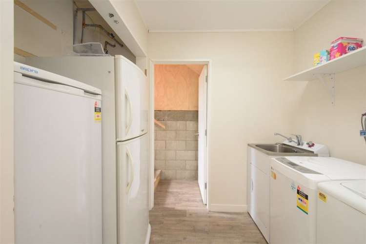 8 Mackinnon Terrace Fernhill/Sunshine Bay_14