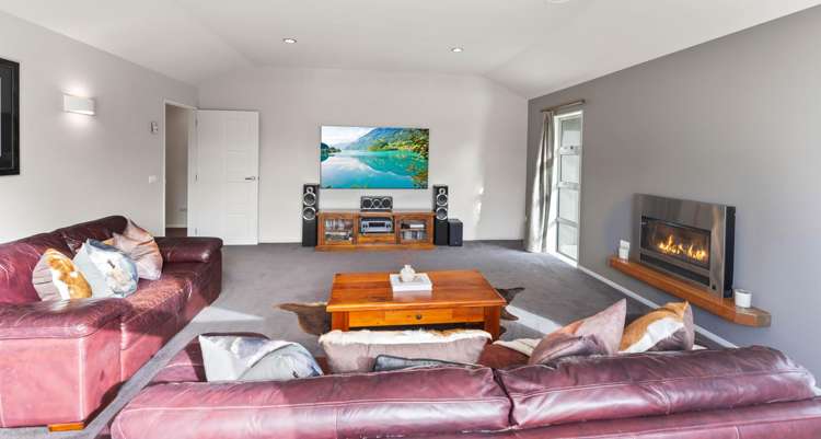 158 Raumati Road Raumati Beach_25