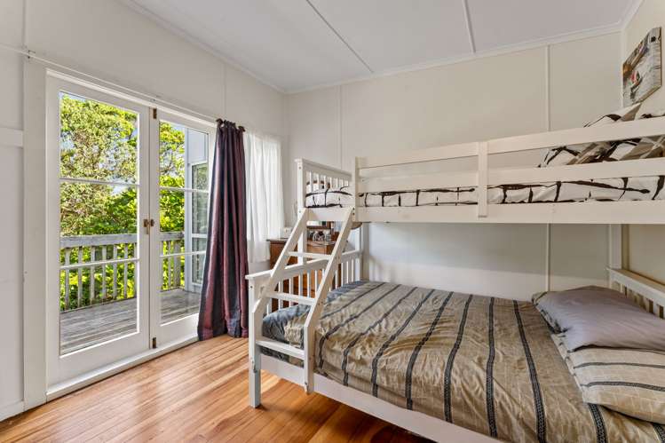 83 Leigh Road Leigh_13