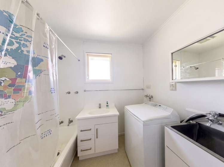 B/20 Falla Street Paraparaumu Beach_11