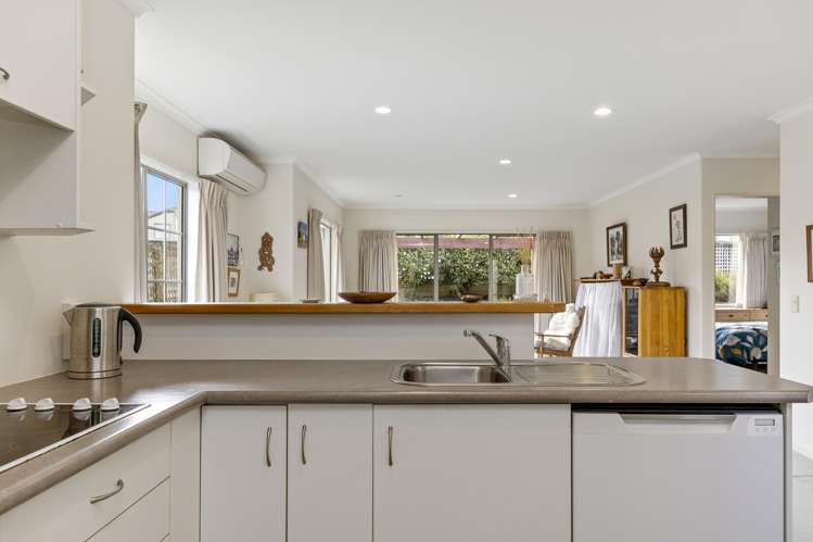 35 Lakeridge Close Rangatira Park_14