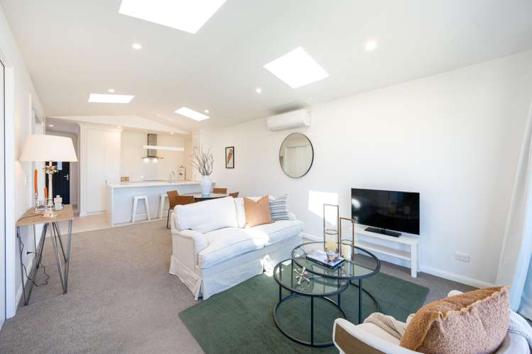 45 Read Crescent, ELM, Willowbrook Community Clive_5