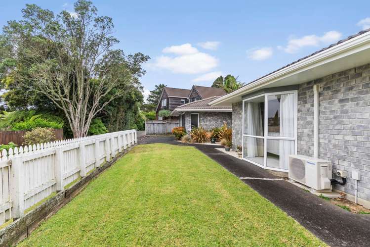 9 Redfern Lane Glenfield_21