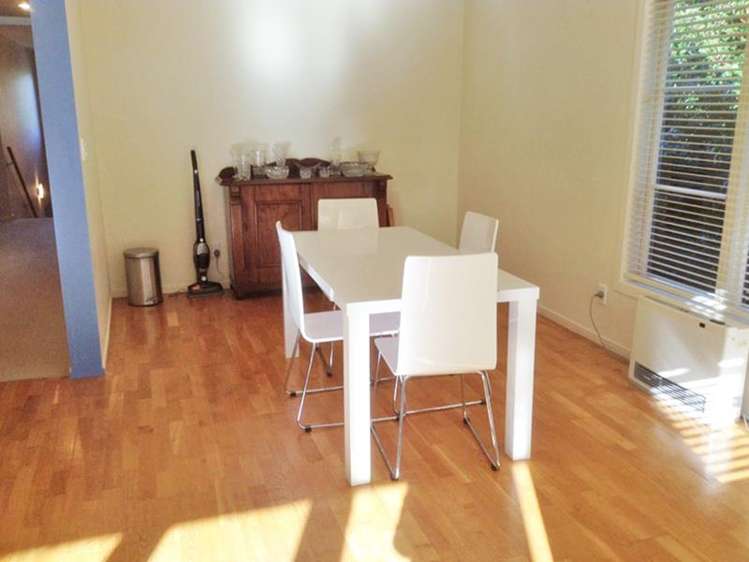 36 Golf Road Epsom_5