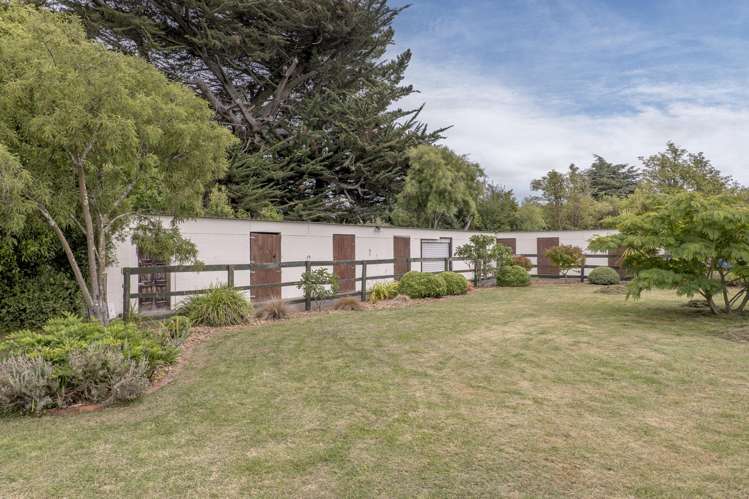 42 School Road Yaldhurst_25