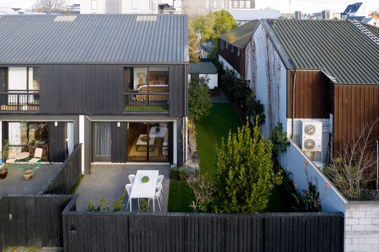 2/10 Conference Street Christchurch Central_20