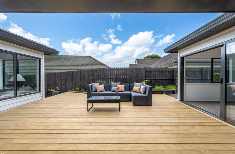 32 Ambleside Drive Northpark_13