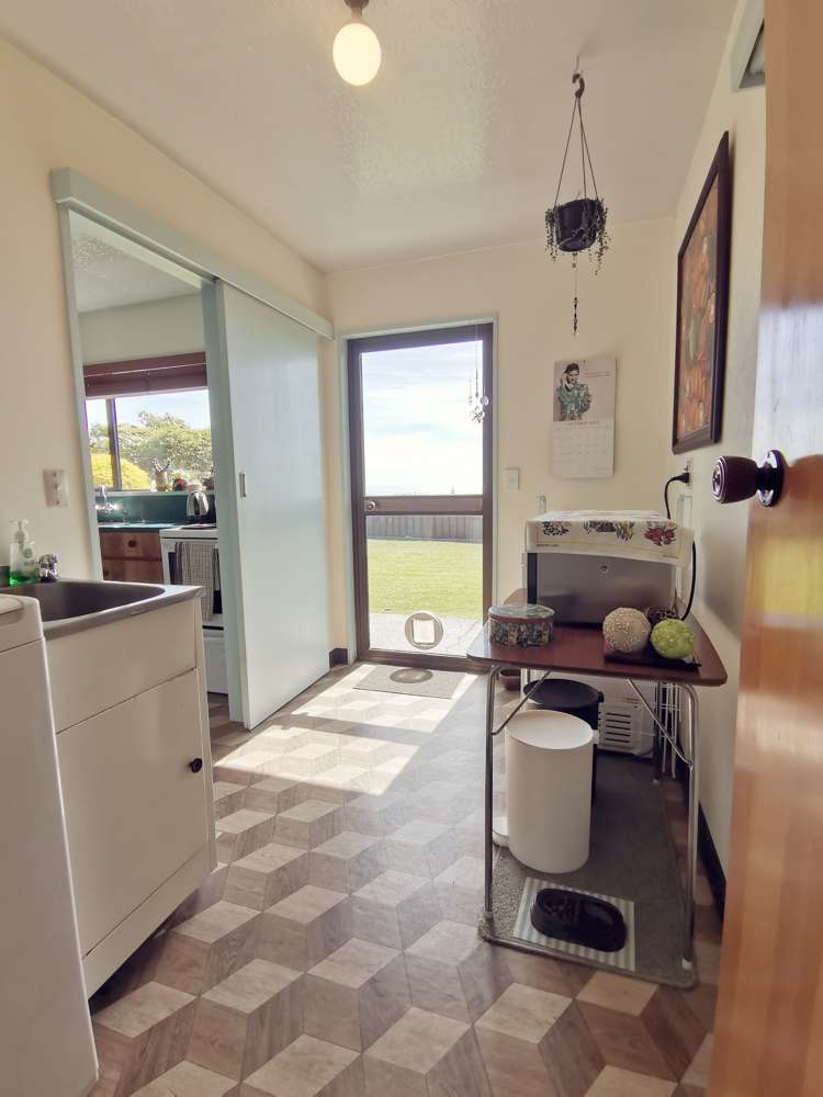 2 Whitcombe Terrace Hokitika_15