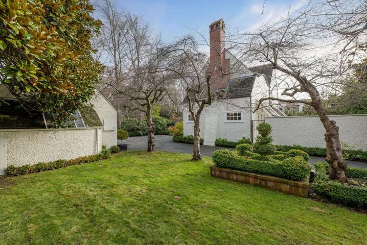 43 Holmwood Road Merivale_37