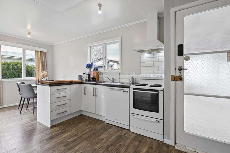 15A Reeve Road Owhata_4
