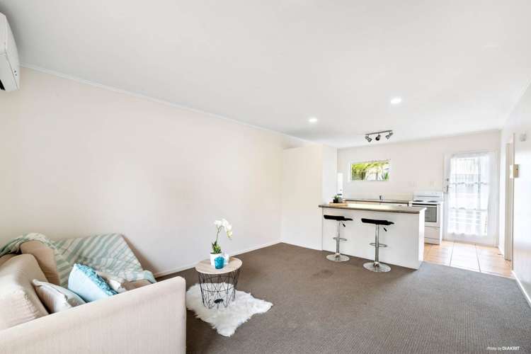 2/21 Beswick Place Birkdale_1