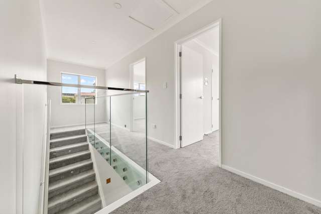 52A & 52D Capstick Road Otara_4