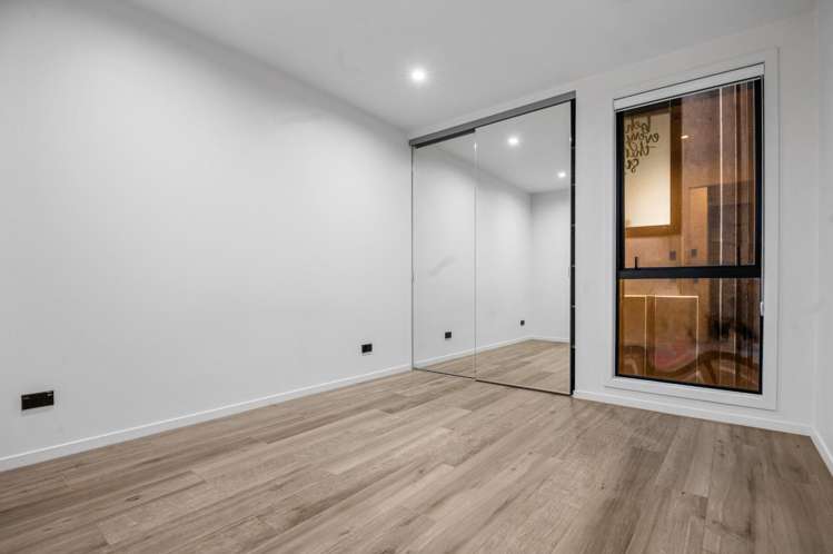 1/3 Vinegar Lane 10031_9