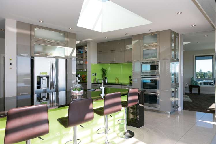 16b Links Drive Waiwhakaiho_6