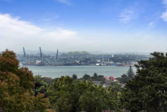 2/71 Pupuke Road Northcote_4