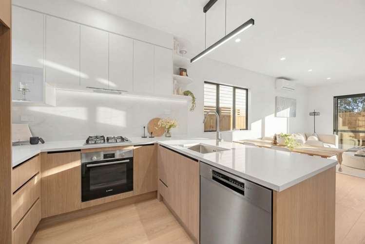 51, 53, 55 Whiteywood Street Westgate_5