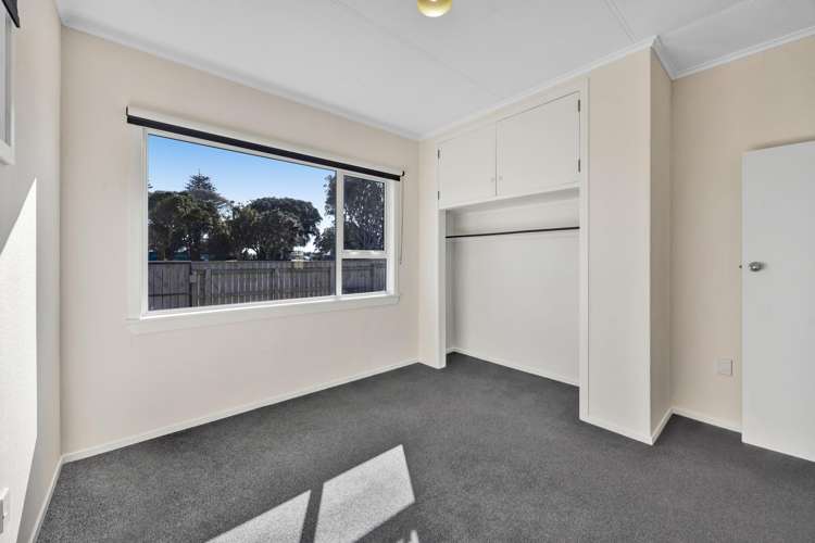 23 Longfellow Road Opunake_22