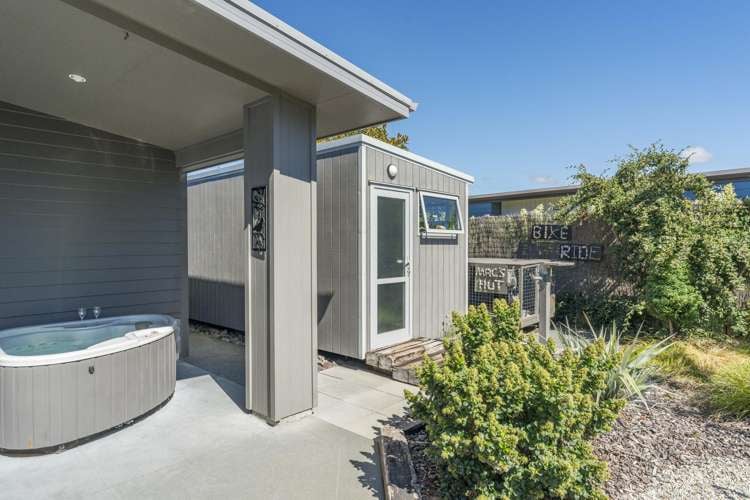 73 Montgomery Crescent Kinloch_5