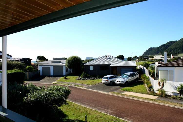 4 Braddock Grove Pauanui_17