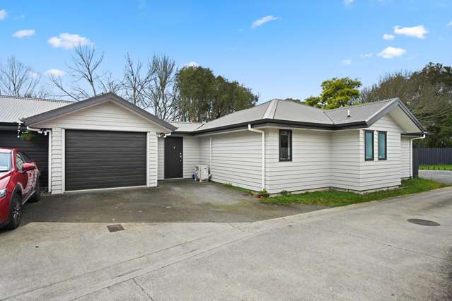 Modern, Low-Maintenance Living in a Prime Location