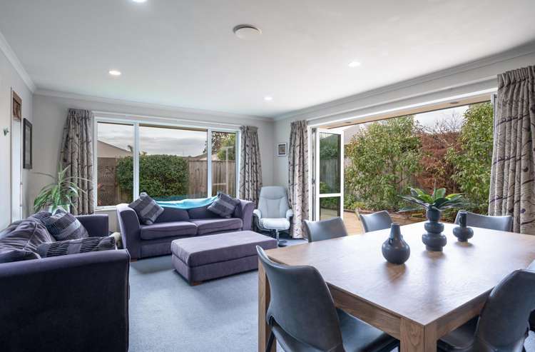 14 Cambelldon Crescent Stoke_2