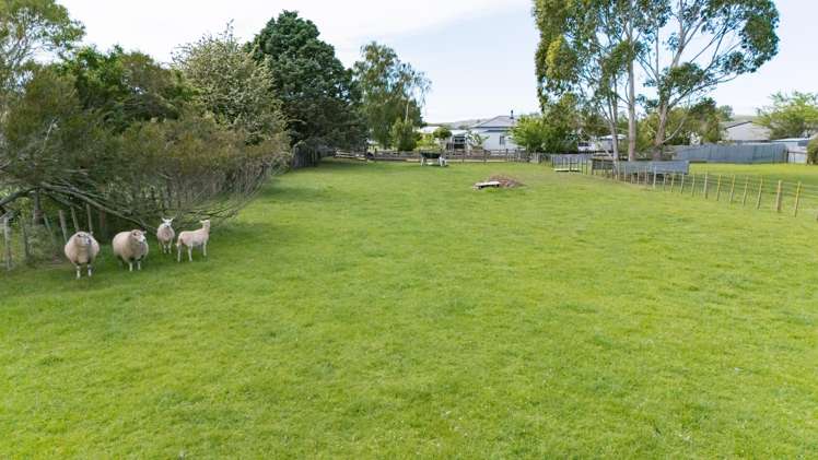 7 Rathbone Street Waipawa_12