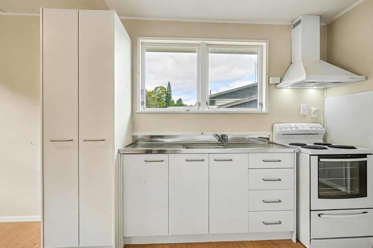 5 Cresta Place Onerahi_11