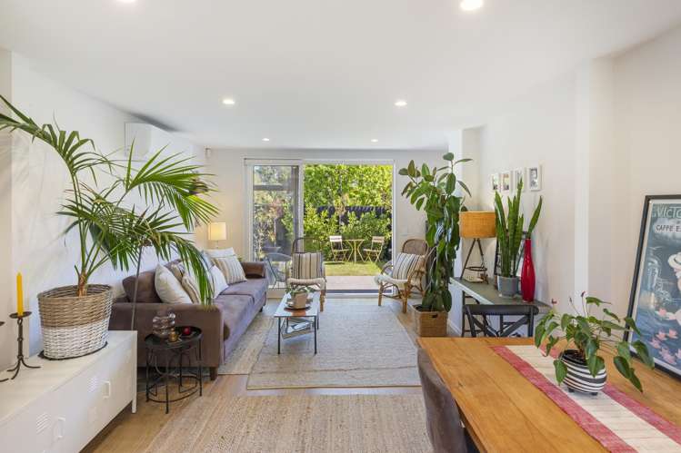 6/64 Sullivan Avenue Woolston_3