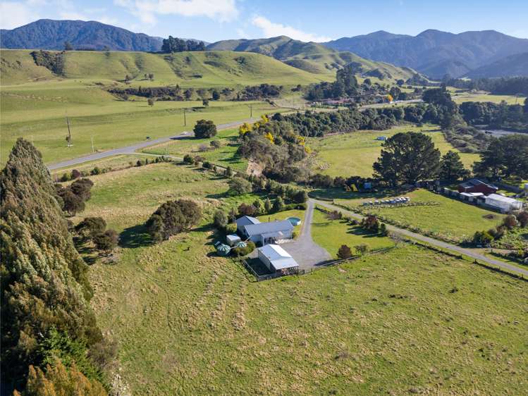 1827 State Highway 2 Tauwharenikau_34