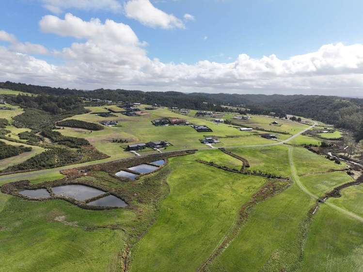 20 Ahumoana Road Okura Bush_11