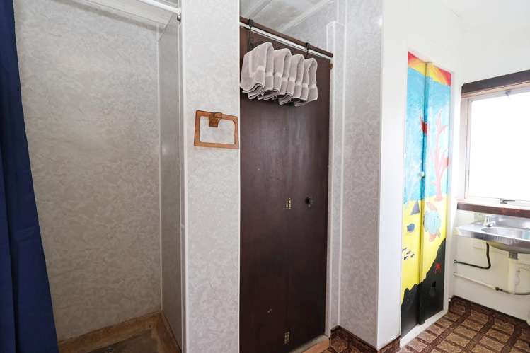 40 Gore Street + 41 Barrow Street Bluff_37