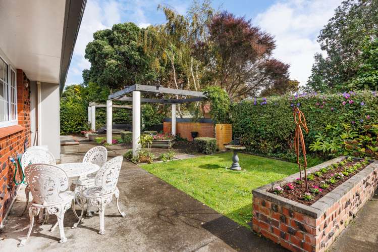 7 Woodfield Avenue Roslyn_33